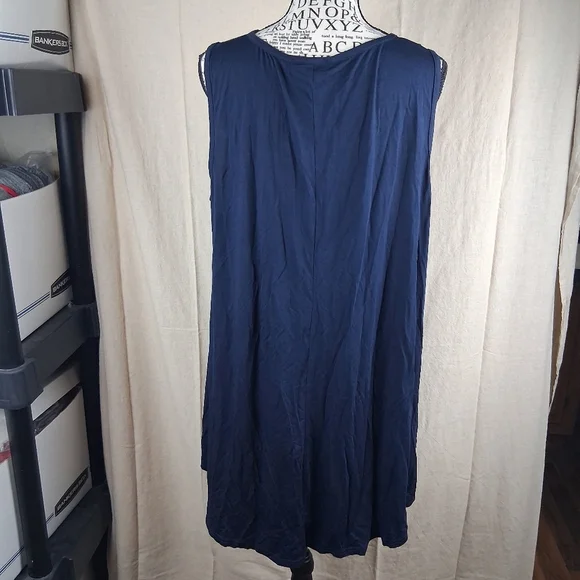 Larace 2x Dress - Picture 2 of 5
